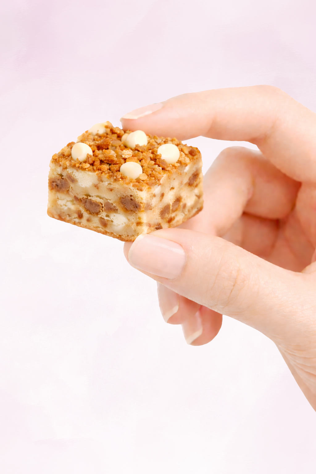 Lotus Blondie Bites